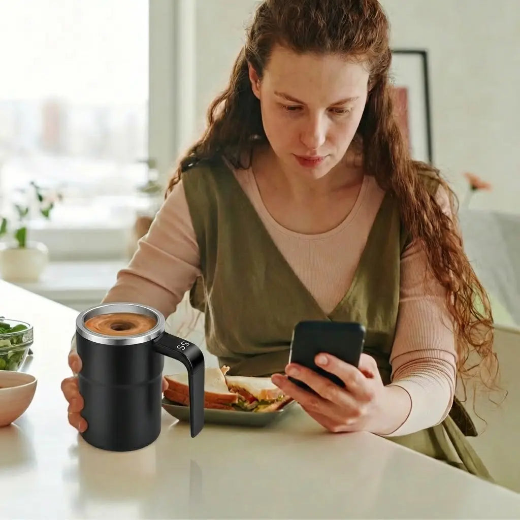 Rechargeable Magnetic Automatic Self‑Stirring Mug with Temperature Display